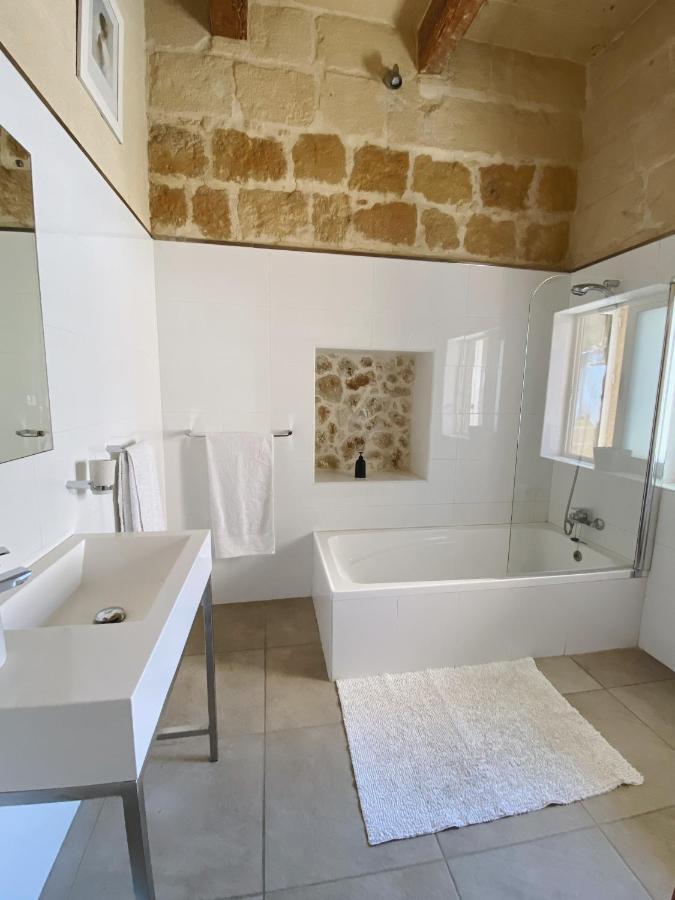 Tonella B&B Mellieħa Екстериор снимка