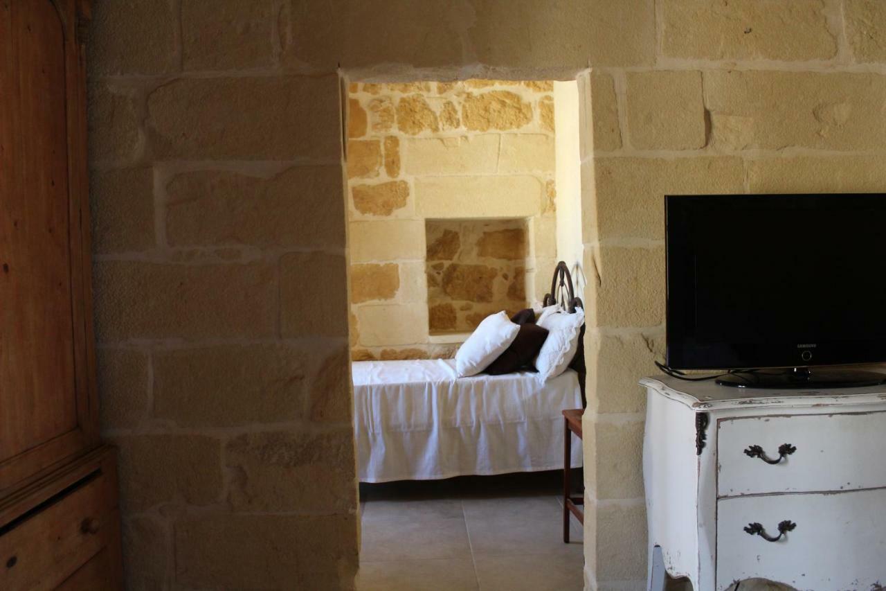 Tonella B&B Mellieħa Екстериор снимка